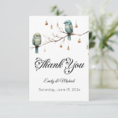 Rustikale Woodland Love Birds Romantische Hochzeit Dankeskarte (Stehend Vorderseite)