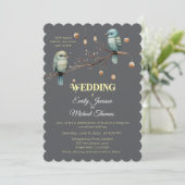 Rustikale Woodland Love Birds Romantische Hochzeit Einladung (Stehend Vorderseite)