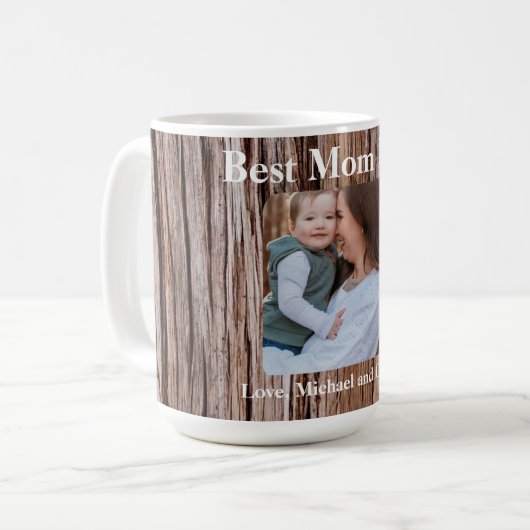 Rustikale Zedernrinde, natürliche Baumstruktur im Kaffeetasse (Vorderseite Links)