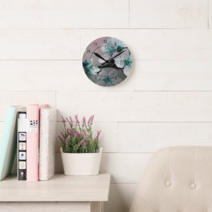 Rustikale zeitgenössische Aquamarine Blume Runde Wanduhr