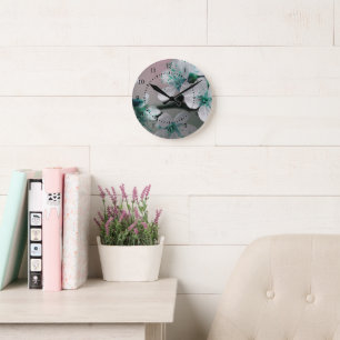 Rustikale zeitgenössische Aquamarine Blume Runde Wanduhr
