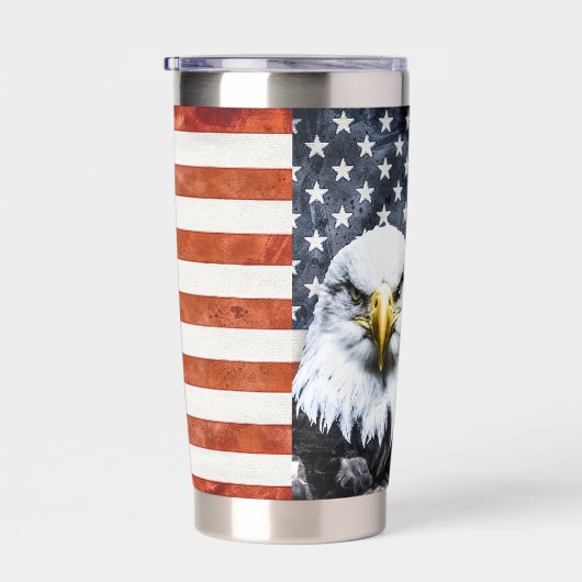 Rustikaler Adler auf amerikanischer Flagge Thermobecher (Rechts)