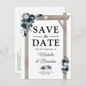 Rustikaler Arch Dusty Blue Floral Save the Date Ankündigungspostkarte (Vorne/Hinten)