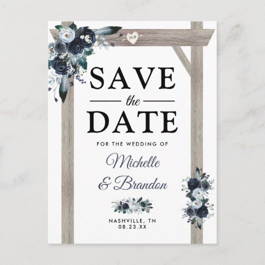 Rustikaler Arch Dusty Blue Floral Save the Date Ankündigungspostkarte (Vorderseite)