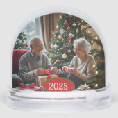 Rustikaler Bauernhof Roter LKW auf Holz Schneekugeln (Rückseite)