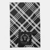 Rustikaler Bauernnachname Monogramm Geschirrtuch (Vertikal)