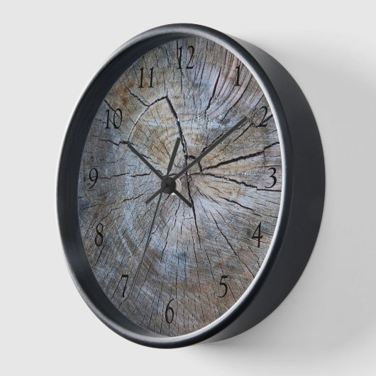 Rustikaler Baum-Ringelbaum, beängstigend Uhr (Winkel)