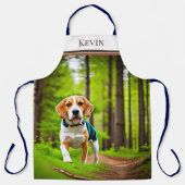 Rustikaler Beagle, der in Wald läuft Schürze (Vorderseite)