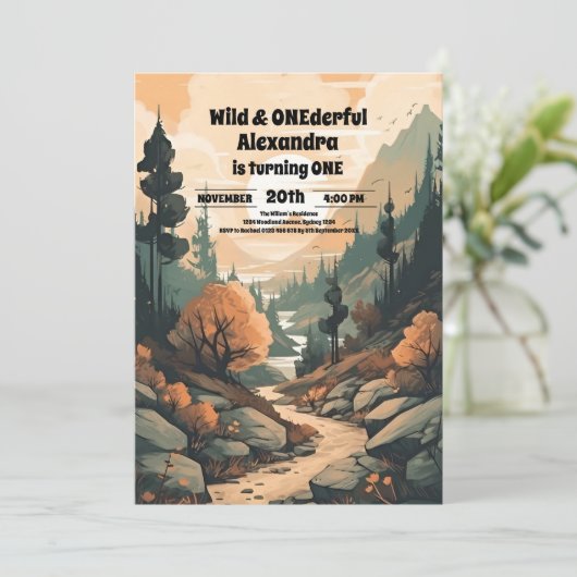 Rustikaler Bergwald Evergreen 1. Geburtstag Einladung (Stehend Vorderseite)