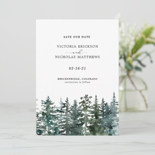 Rustikaler Bergwald Evergreen Tree Wedding Invi Einladung (Stehend Vorderseite)