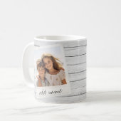 Rustikaler Bilderrahmen mit Shiplap-Hintergrunddru Kaffeetasse (Vorderseite Links)