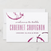Rustikaler Burgunder Weinstain Name Hochzeitstisch Einladung (Vorderseite)