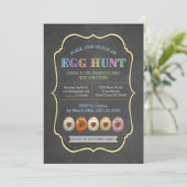 Rustikaler Chalk Farbenfrohe Ostereier Party Einladung (Stehend Vorderseite)