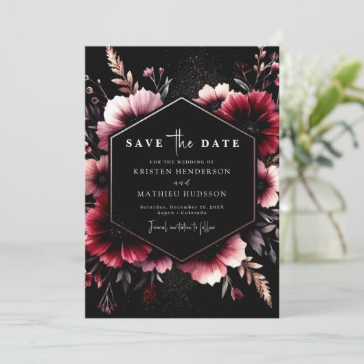 Rustikaler Chic Burgundy Wedding Save The Date (Stehend Vorderseite)