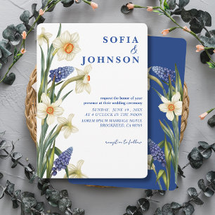 Rustikaler Chic: marineblaue und weiße florale Hoc Einladung