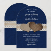 Rustikaler Chic Navy Blue Burlap Hearts Lace Weddi Einladung (Vorne/Hinten)