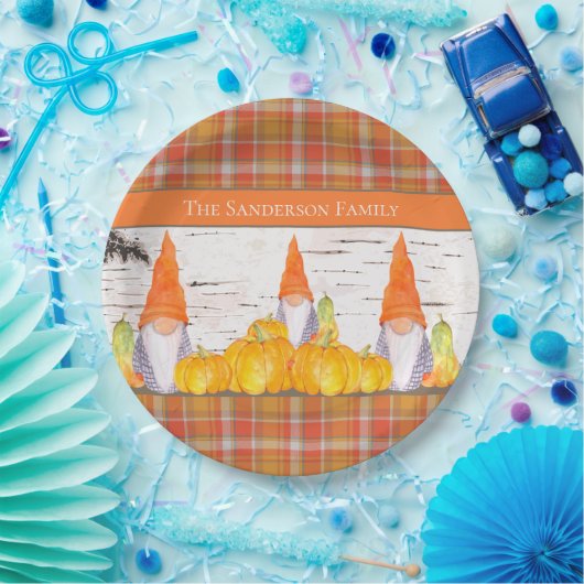 Rustikaler Fall Gnome karierter Kürbis Pappteller (Party)