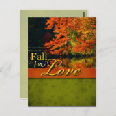 Rustikaler Fall in der Liebe Hochzeit Postkarte (Vorne/Hinten)