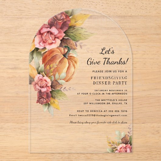 Rustikaler floraler Pumpkin Friendsgiving-Erntedan Acryleinladungen (Vorderseite)