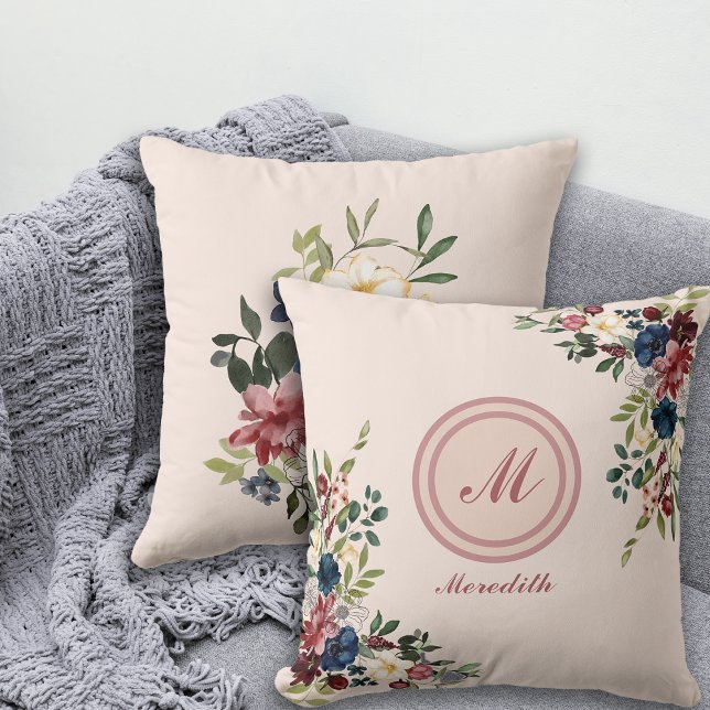 Rustikaler Florals Erntedank Custom Monogram Kissen (Von Creator hochgeladen)