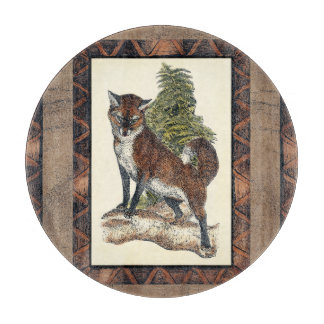 Rustikaler Fox, der auf einen Baum-Stamm tritt Schneidebrett