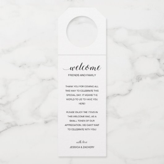 Rustikaler Geschenkkörbchen Willkommen bei Hochzei Flaschenanhänger (Vorderseite)