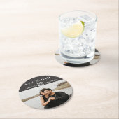 Rustikaler Grauleder-Foto QR-Code Save the Date Runder Pappuntersetzer (Vor Ort)