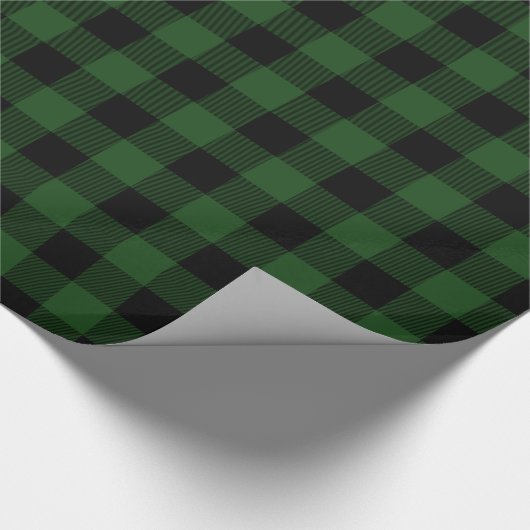 Rustikaler Green und Black Buffalo Karo Geschenkpapier (Ecke)