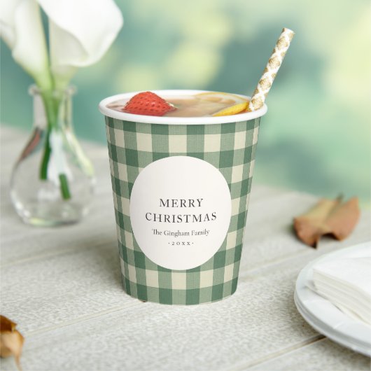 Rustikaler grüner Gingham moderner Weihnachten Pappbecher (In Situ)
