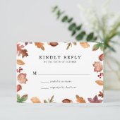 Rustikaler Herbst verlässt Hochzeit im Herbst RSVP Karte (Stehend Vorderseite)