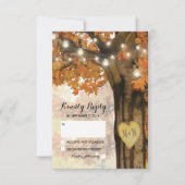 Rustikaler Herbstbaum Twinkle Light Wedding RSVP Karte (Vorderseite)