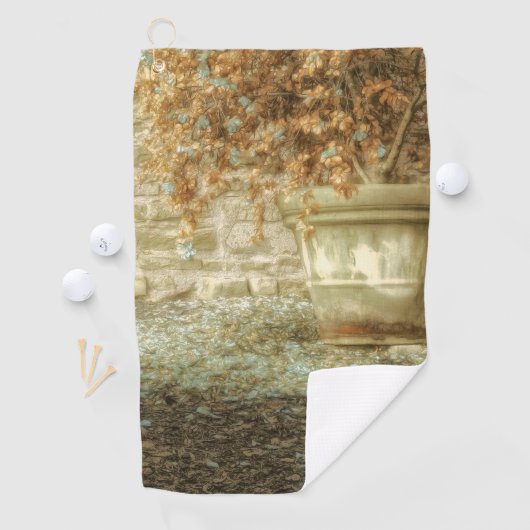 Rustikaler Herbstgarten Golfhandtuch (Insitu)