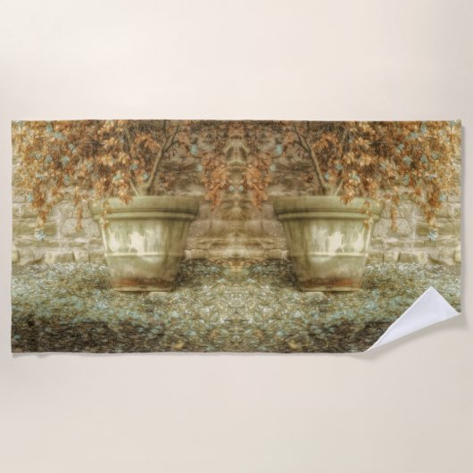 Rustikaler Herbstgarten Strandtuch (Vorderseite)