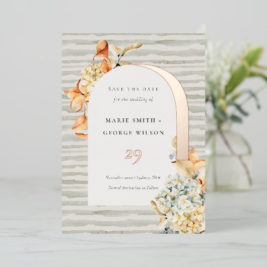 Rustikaler Herbstkürbis Arena Save the Date Folieneinladung (Stehend vorne)