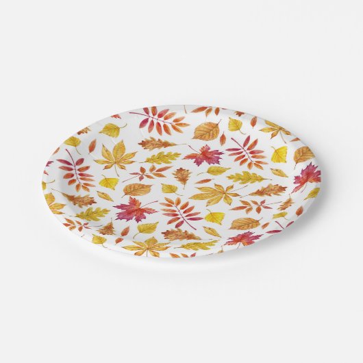 Rustikaler Herbstleaves Muster Erntedank Pappteller (Schrägansicht)