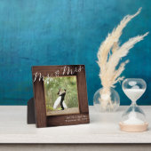 Rustikaler Herr & Mrs. Wedding Elegant Script Foto Fotoplatte (InSitu)
