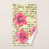 Rustikaler Hintergrund mit Blumen und Buchstaben Badhandtuch Set (Handtuch)