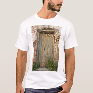Rustikaler hölzerner Eingang in Mexiko T-Shirt