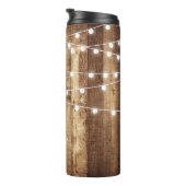 Rustikaler hölzerner feenhaftes thermosbecher (Nach rechts gedreht)