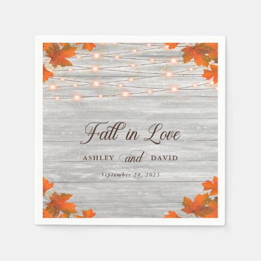 Rustikaler Holzfall in Liebe-Streichellichtquälen Serviette (Vorderseite)