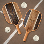 Rustikaler Holzkronenstreifen Pickleball Schläger<br><div class="desc">Das Rustikale Holztreppenpaddel eignet sich hervorragend als Ergänzung zu den Aktivitäten im Freien. Personalisieren Sie dieses grafische Design mit Ihrem Monogramm und Namen. Macht ein ausgezeichnetes Geschenk.</div>