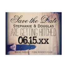 Rustikaler Holzriegel Save the Date Postkarten