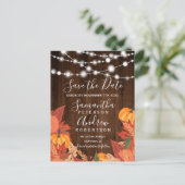 Rustikaler Holzsaitenkürbis Save the Date Ankündigungspostkarte (Stehend Vorderseite)