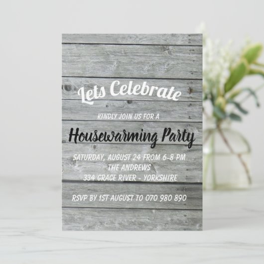 Rustikaler Holzstall Lass Celebrate Housewarming Einladung (Stehend Vorderseite)