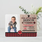 Rustikaler Kariert Lumberjack Kindergeburtstag mit Einladung (Stehend Vorderseite)