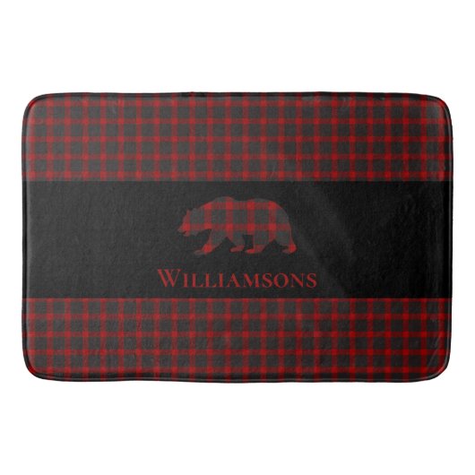 Rustikaler Karierter Monogramm-Bär | Buffalo Red B Badematte (Vorderseite)
