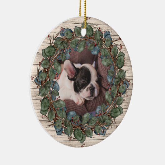 Rustikaler Kranz auf Foto von Holzhunden Keramik Ornament (Rechts)