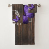 Rustikaler Lila Schmetterling Personalisiert Badhandtuch Set (Insitu)
