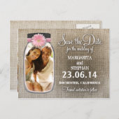 Rustikaler Mason Jar mit Ihrem Foto Save the Date Ankündigungspostkarte (Vorne/Hinten)