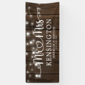 Rustikaler Mr. Heart Script Lights Wood Wedding Banner (Vertikal)